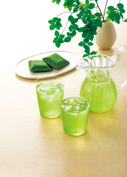 Preparing Japanese iced tea – Summer workshop