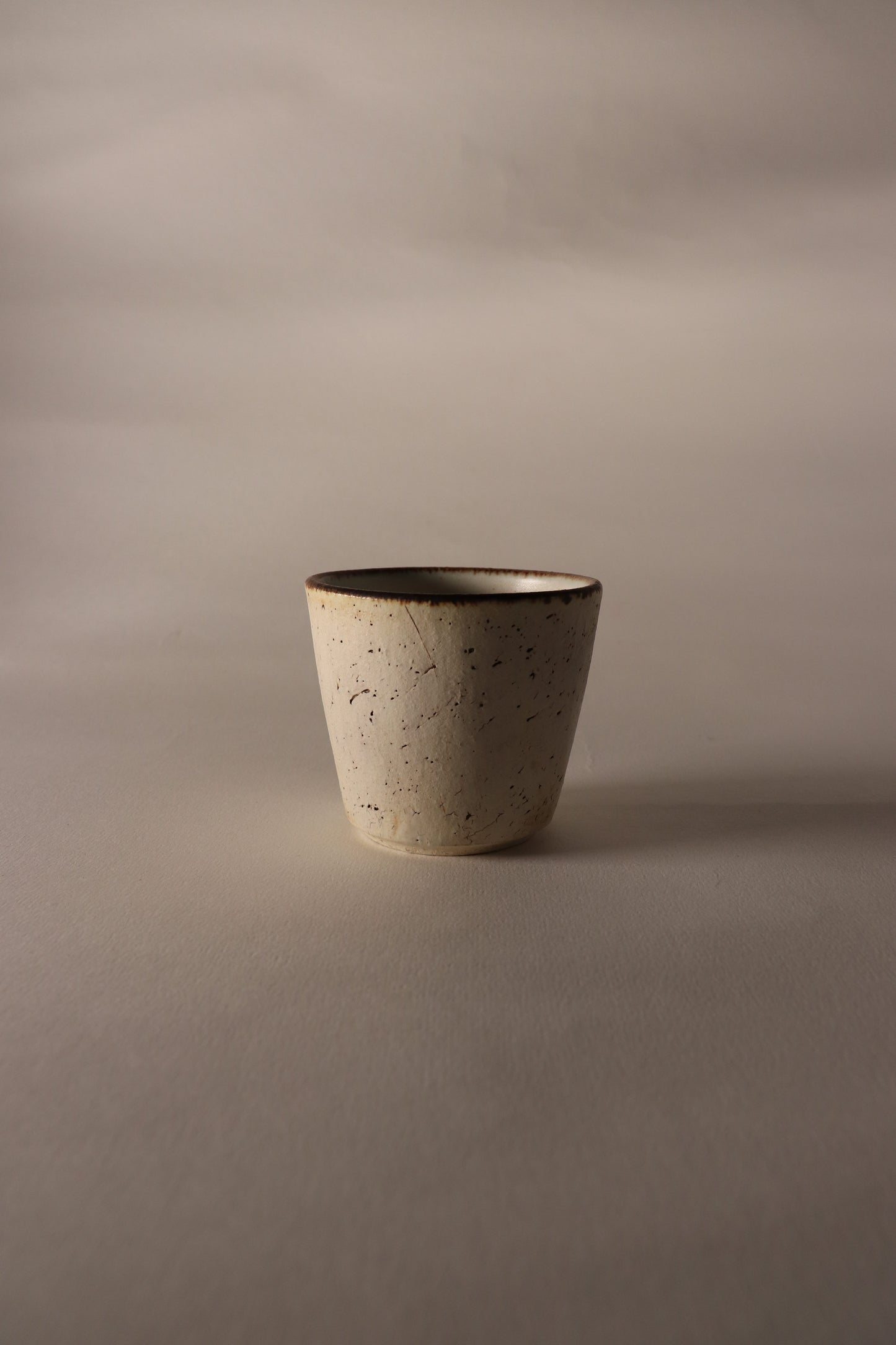 Tasse / ICHIOKA White brown edge S